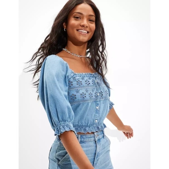 NWOT AE Lace Puff-Sleeve Chambray Cropped Blouse - Small - Picture 3 of 11